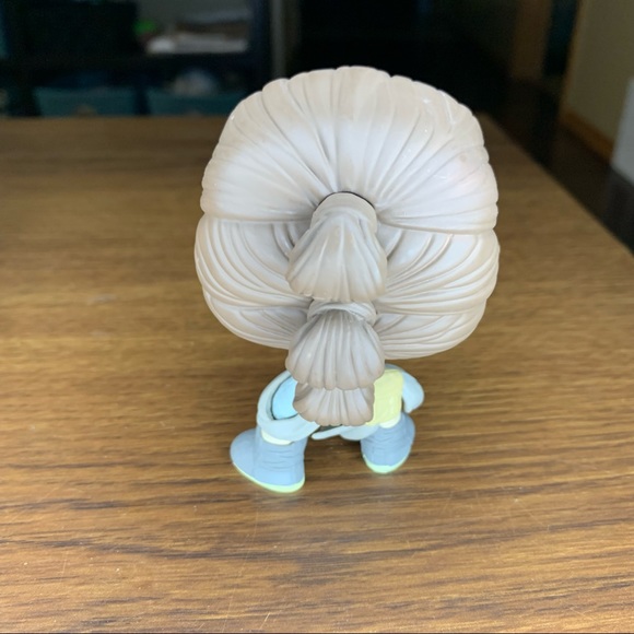 Funko POP Vinyl Bobble Head Figure- Star Wars- Rey With Light Saber #104 - Picture 3 of 6